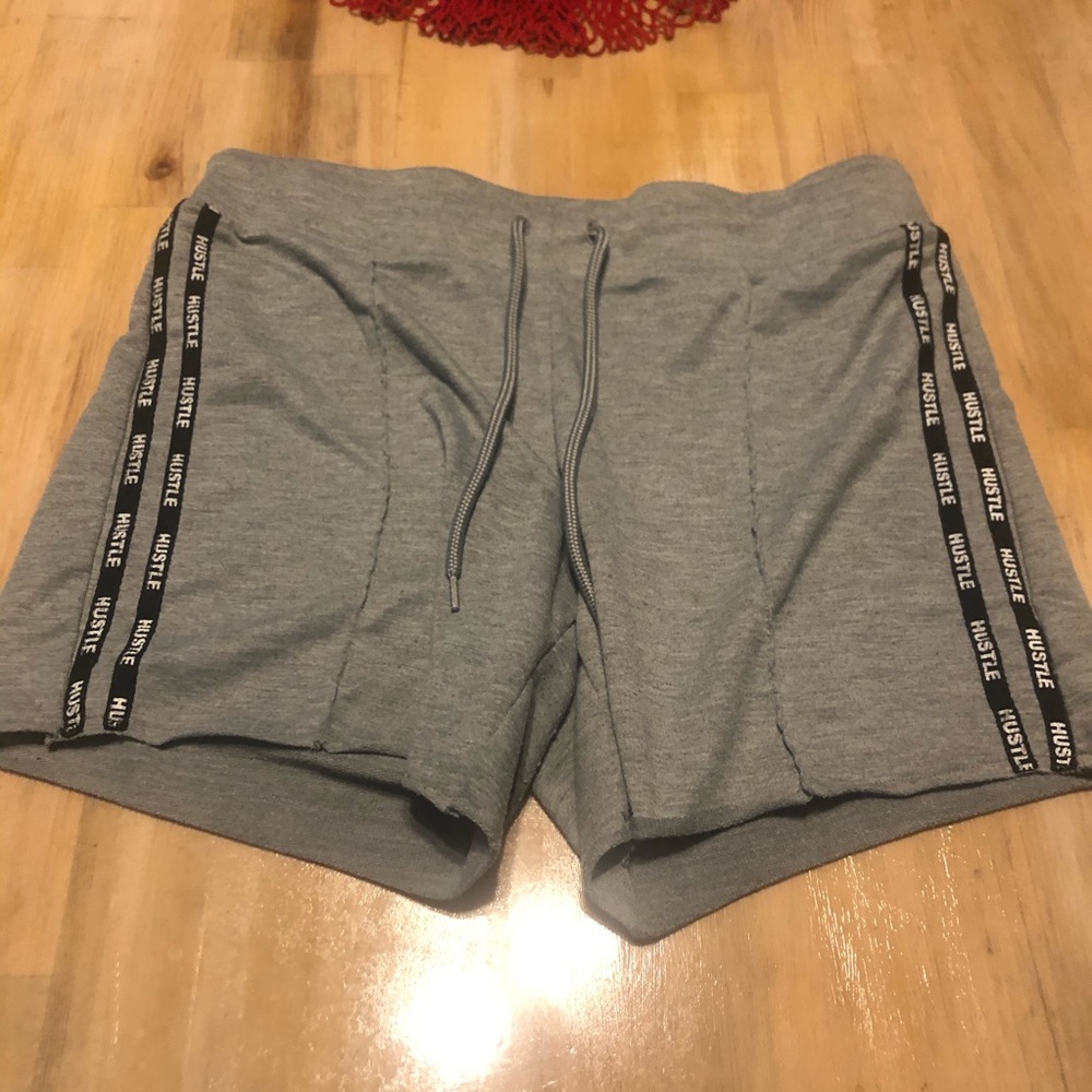 3/$10 New gray shorts